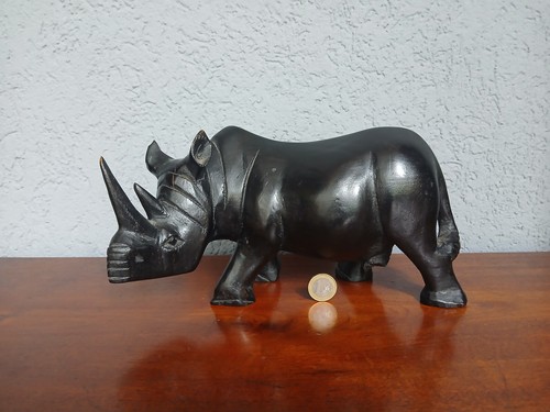 Großes afrikanisches nashorn - großes,
